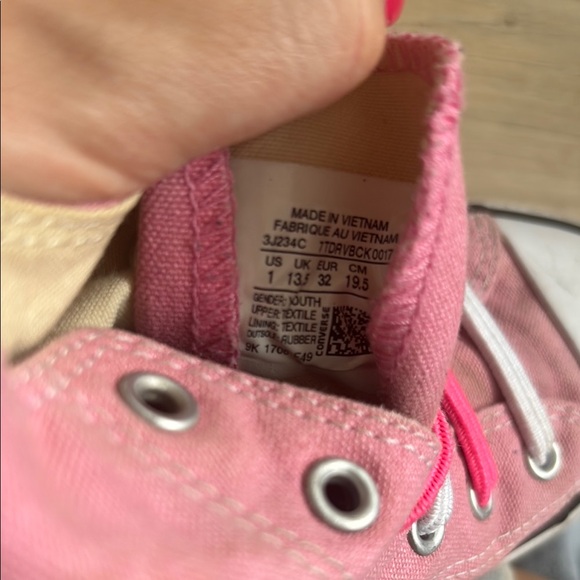 Girls Converse Pink Canvas High-Tops - Picture 2 of 3